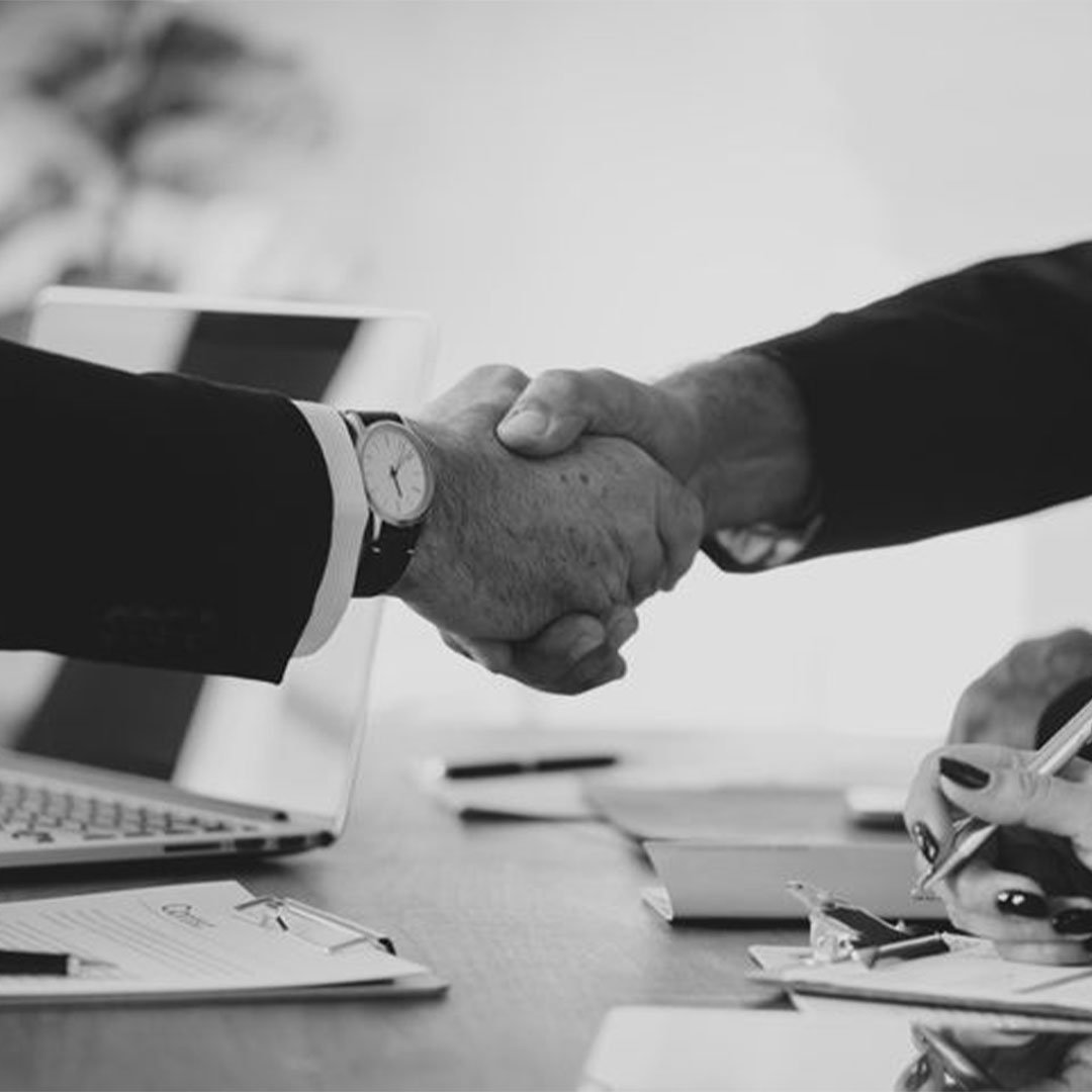 A San Diego drug defense attorney offering a free, confidential legal case review to a client.